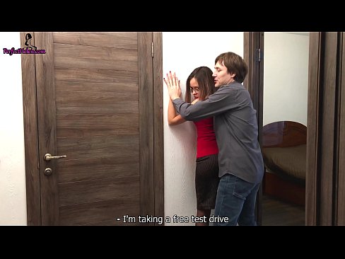 ❤️ Sexy Realtor Sensuly Jerks rẹ obo ati fokii Lakoko ti o n ta iyẹwu Rẹ - Krempai ️❌ Ibalopo ❌️